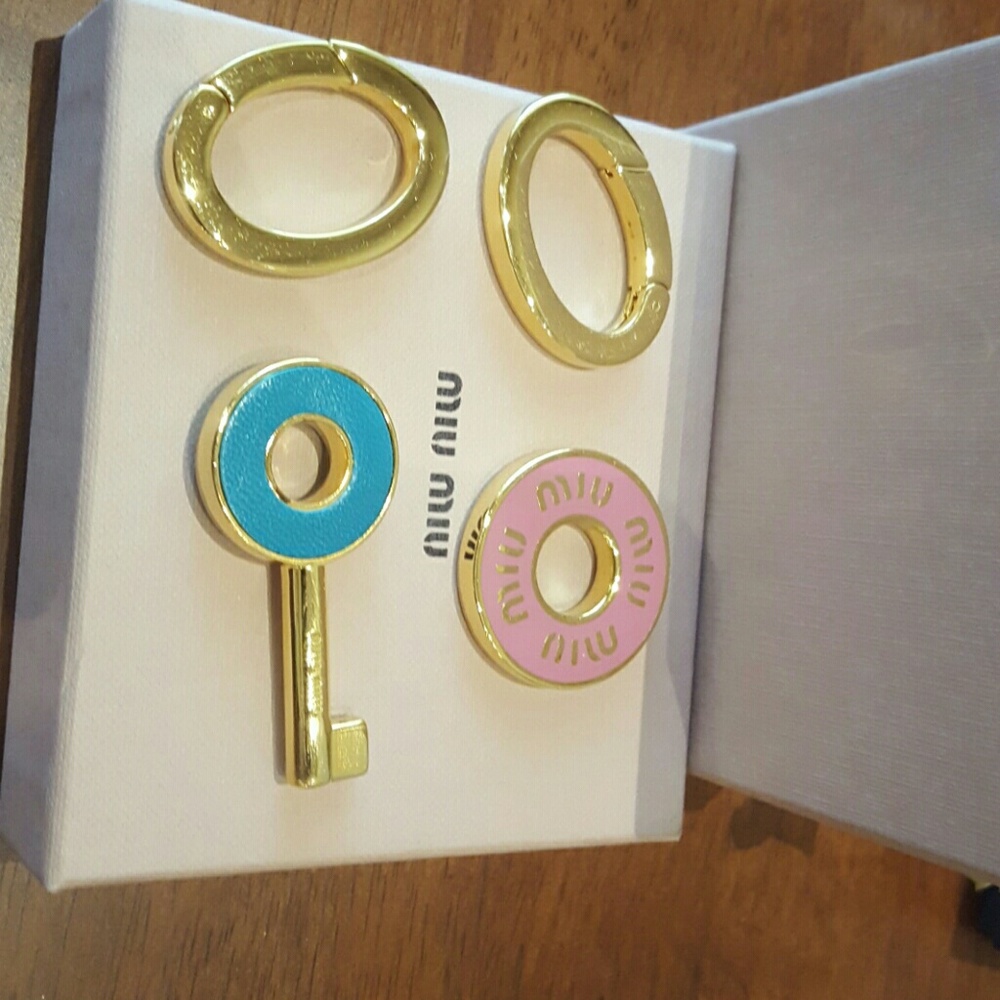 MIU MIU key chain set of 4 items